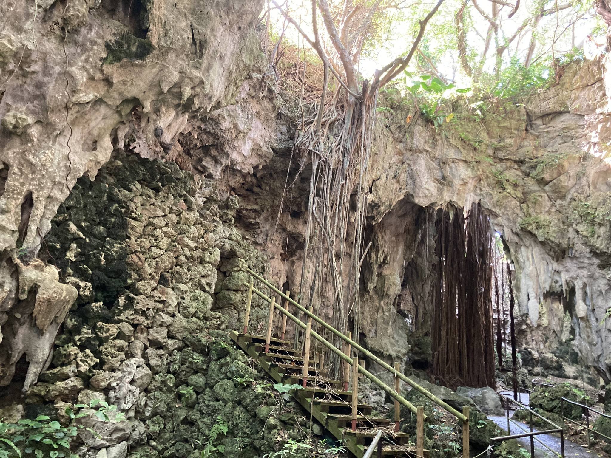 ⛩️ 큰 돌 성지 (우이누온) 이미지 3